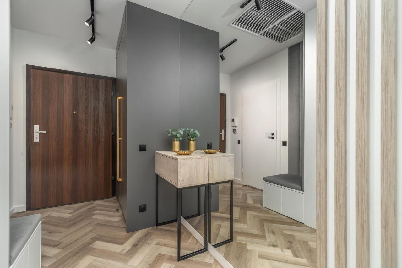Comfy Apartments 4-5Th Floor Hanza Tower - Sauna & Pool Szczecin Bagian luar foto
